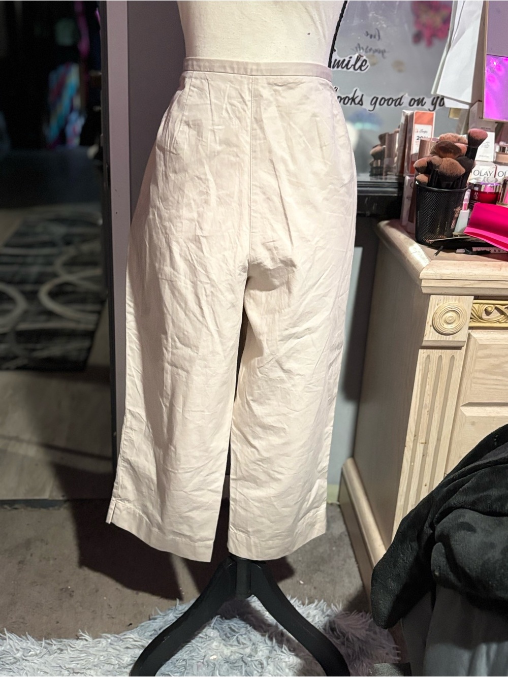 Liz Claiborne Sport Cream High-Waist Wide-Leg Crop Capri Pants